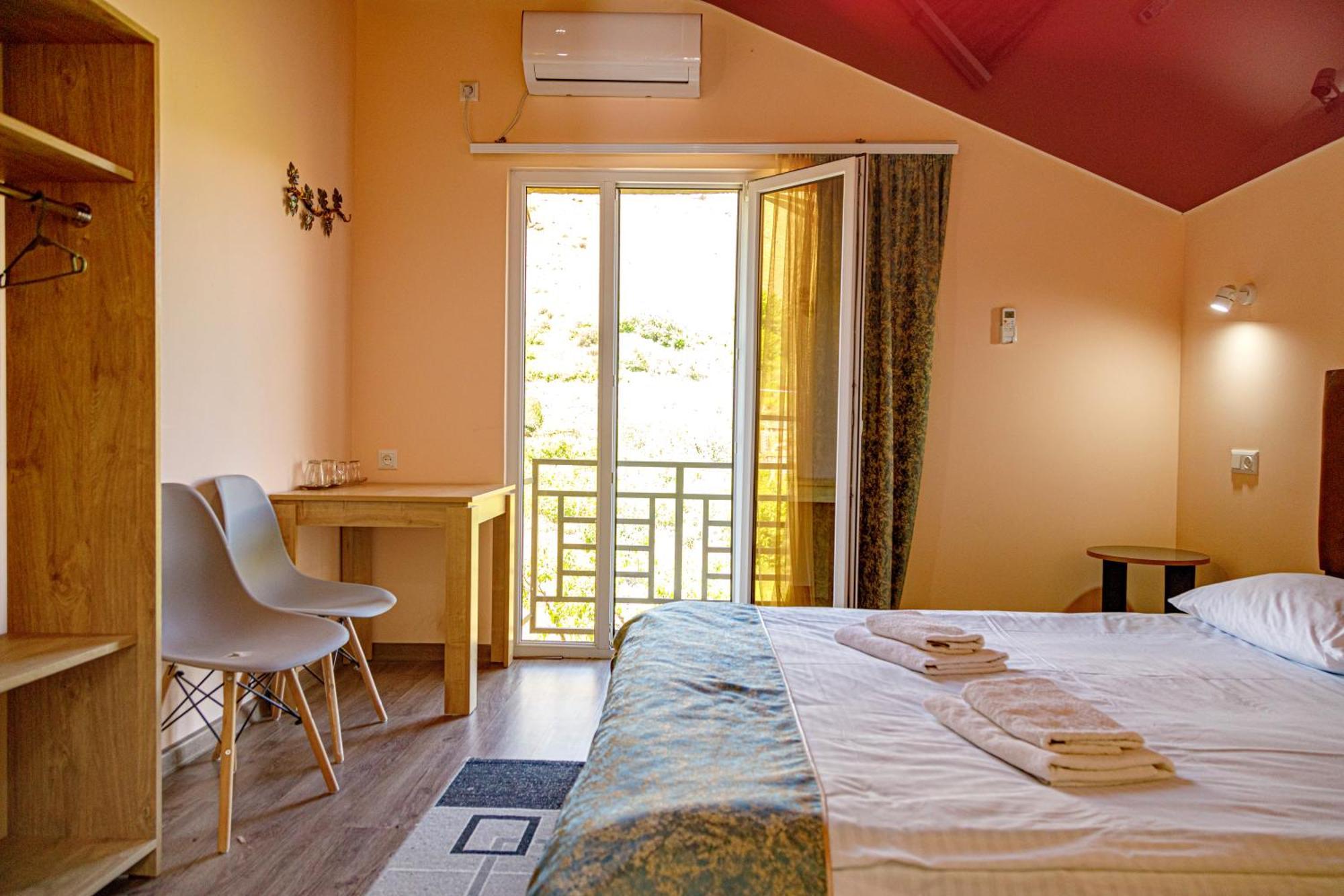 Areni Wine Cellar Hotel ภายนอก รูปภาพ